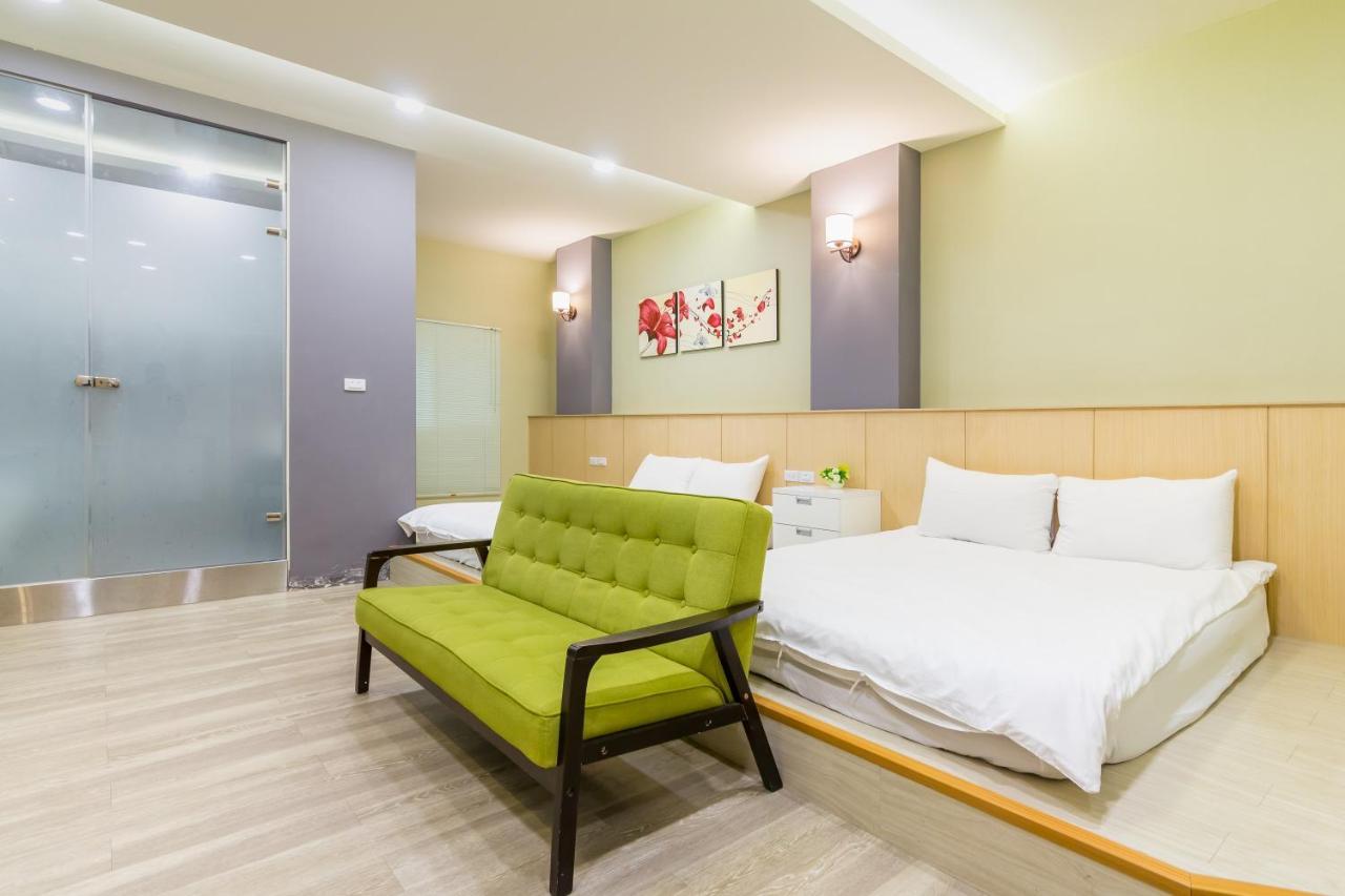 Enjoy Slow Living Tainan Esterno foto